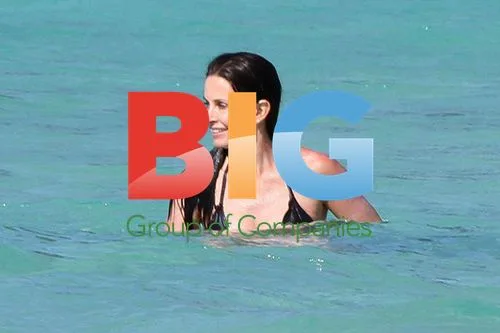 Courteney Cox and Josh Hopkins in St. Bart's