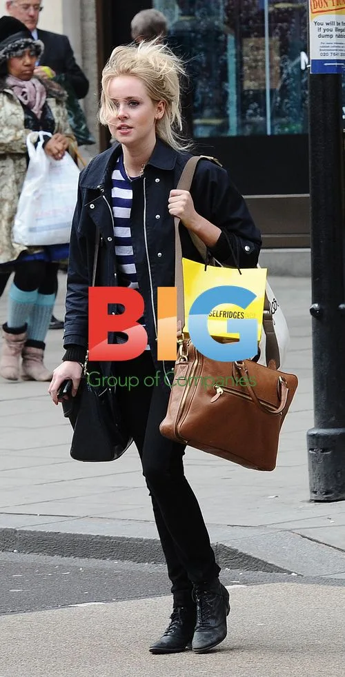 Diana Vickers Spotted Shopping with New Boyfriend