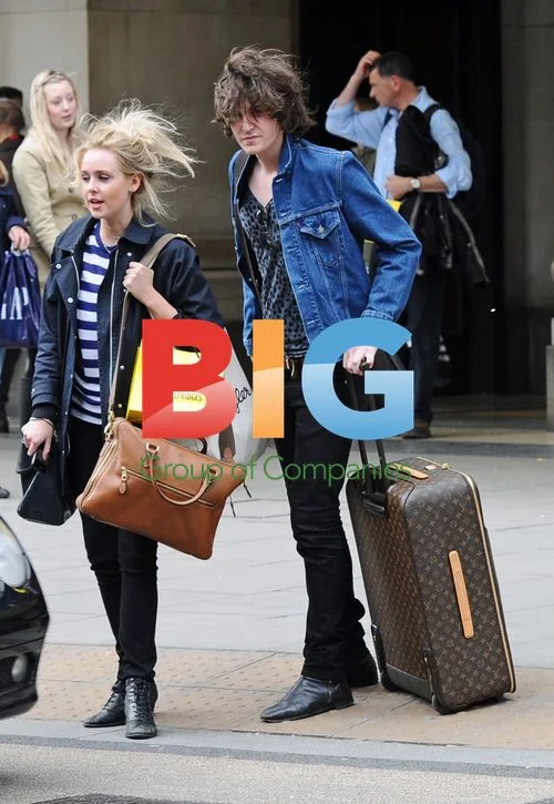 Diana Vickers and George Craig Out Shopping
