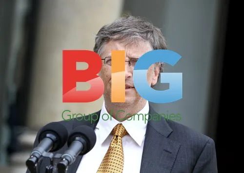 Bill Gates Greeted by Sarkozy and Lagarde