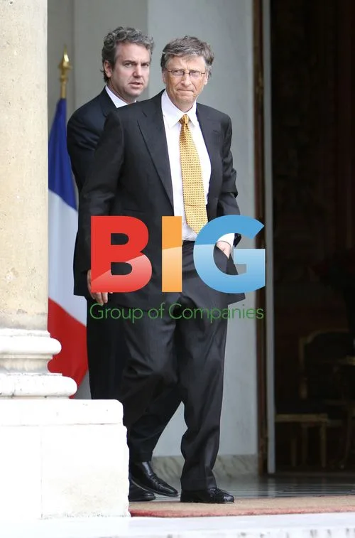 Bill Gates Meets Sarkozy and Lagarde in Paris