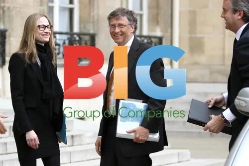 Bill Gates Greeted by French Leaders