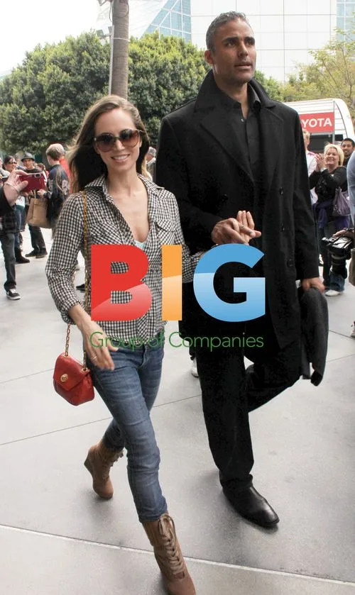 Eliza Dushku and Rick Fox at Lakers Game