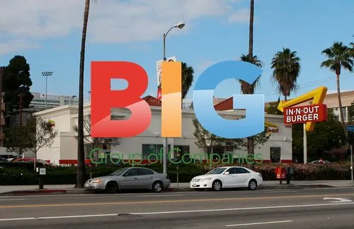 Brad Pitt Takes Kids to In-N-Out
