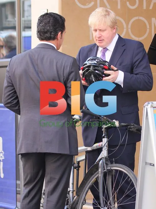 Boris Johnson Leaves Bike Unlocked at Hotel