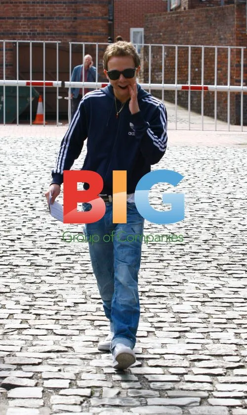 Jack Shephard Arrives at Coronation Street Set