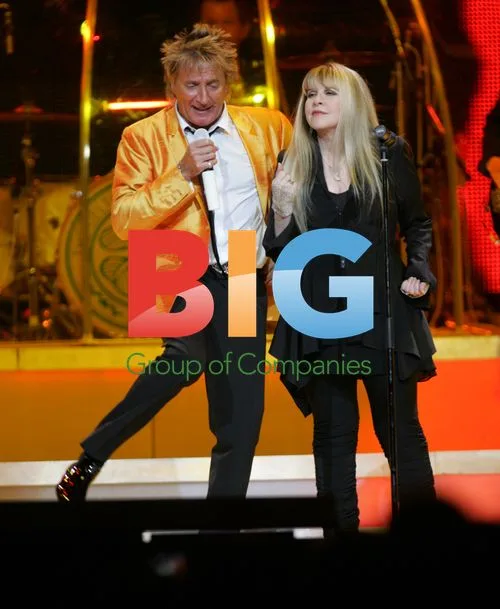 Rod Stewart and Stevie Nicks perform at MSG