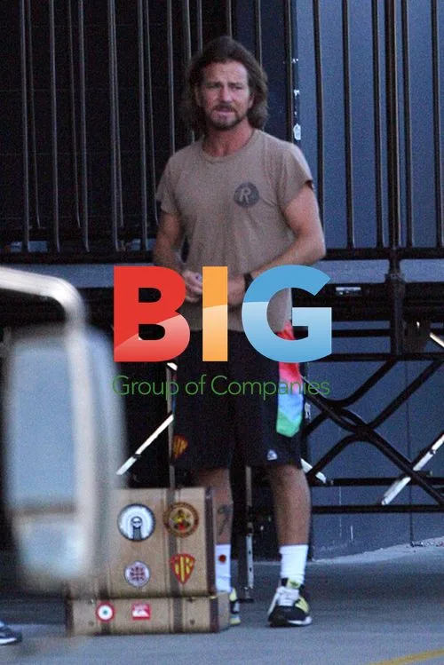 Eddie Vedder Leaving Hotel for Concert