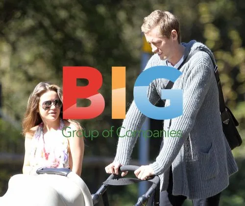 Peter Crouch takes daughter for walk