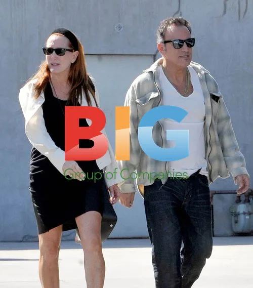 Bruce Springsteen and wife Patti Scialfa shopping