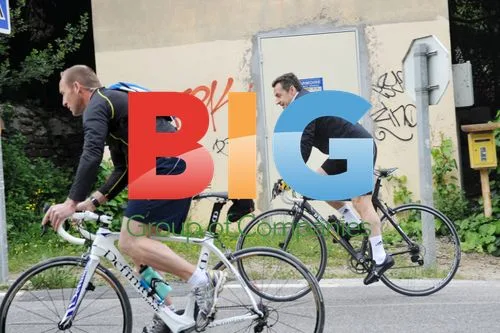 Sarkozy Cycling near Wife\'s Villa