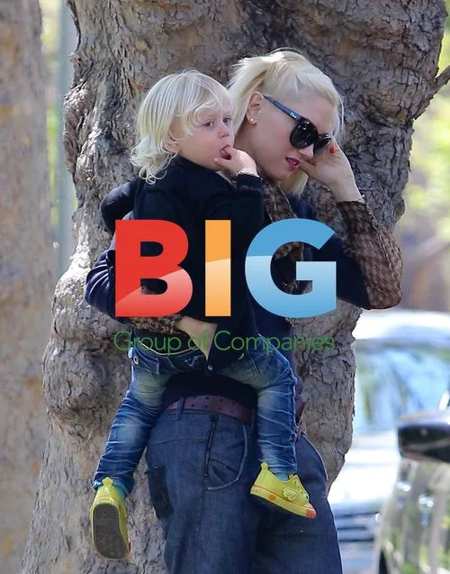 Gwen Stefani with Sons at Carousel