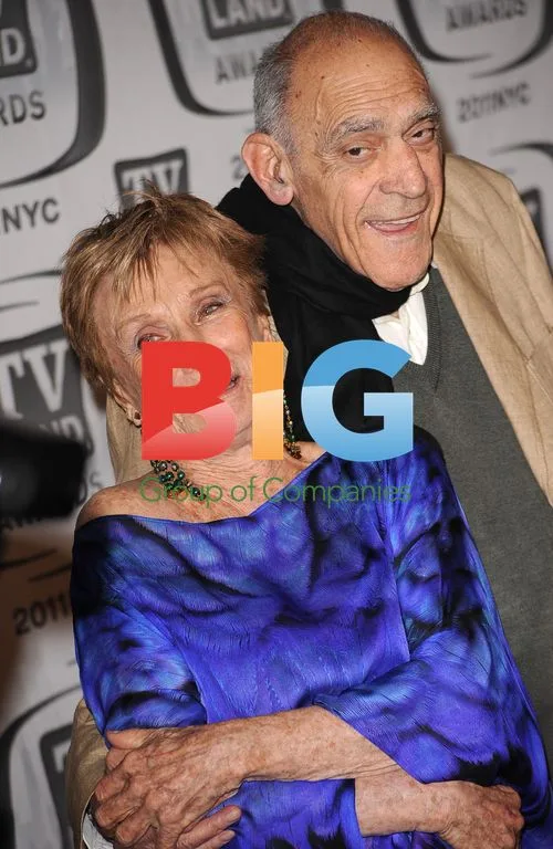 Cloris Leachman and Abe Vigoda at TV Land Awards