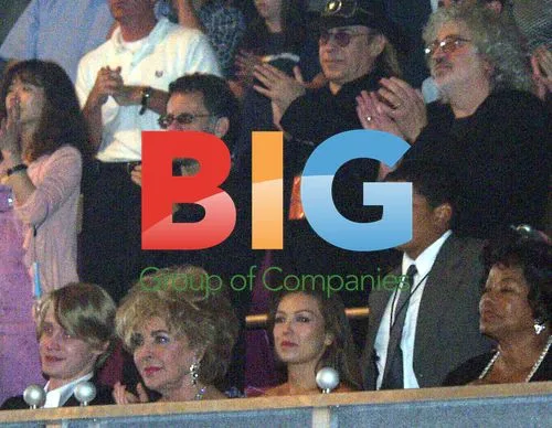 Elizabeth Taylor and Macaulay Culkin at Michael Jackson 30th Anniversary