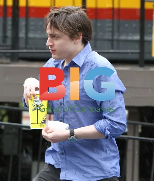 Kieran Culkin Gets Wet Getting Hot Dog