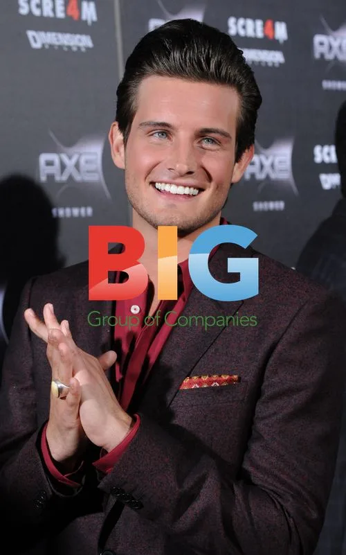 Nico Tortorella at "Scream 4" Premiere