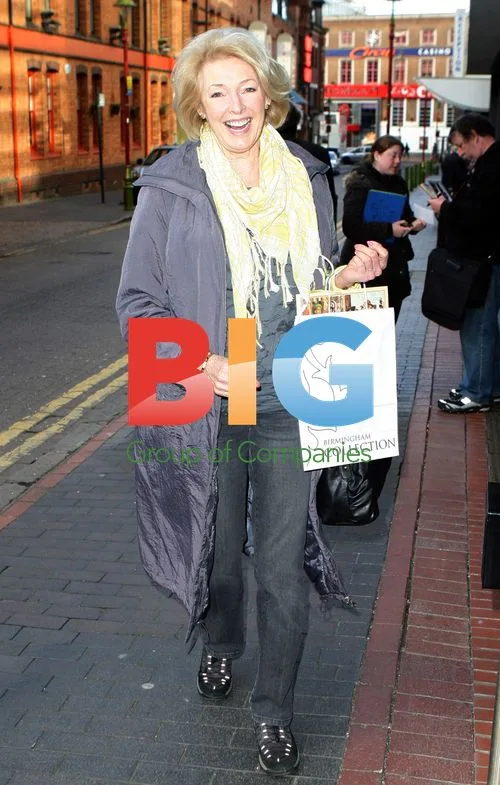 Calendar Girls cast arrives at Hippodrome in Birmingham