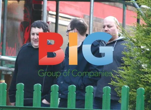 Peter Kay Arrives By Helicopter