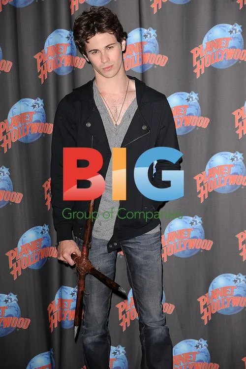 Connor Paolo visits Planet Hollywood