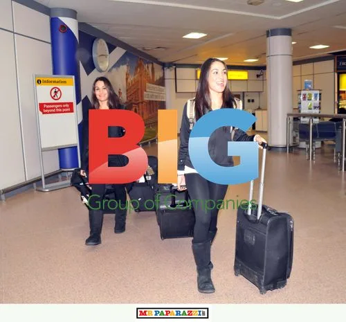 WWE Wrestlers at Glasgow Airport for Tour