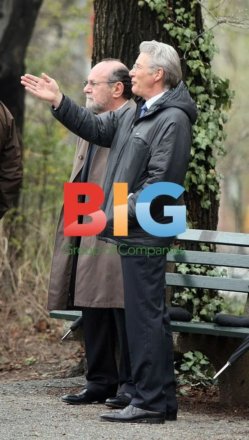 Richard Gere on Arbitrage set