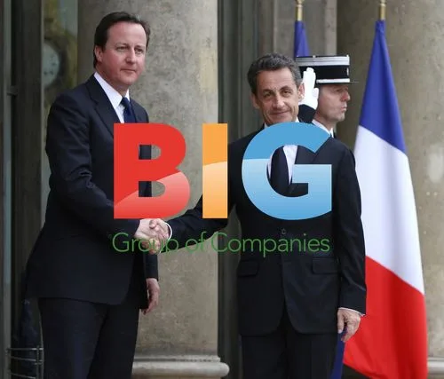 Sarkozy Welcomes Cameron in Paris