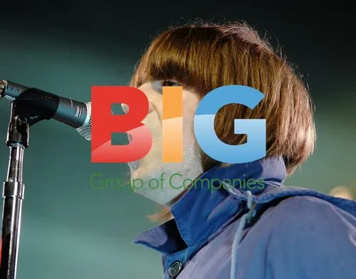Liam Gallagher Performs with Beady Eye