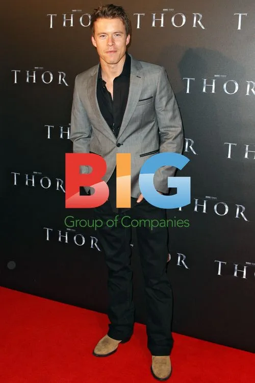Todd Lasance at 'Thor' Premiere