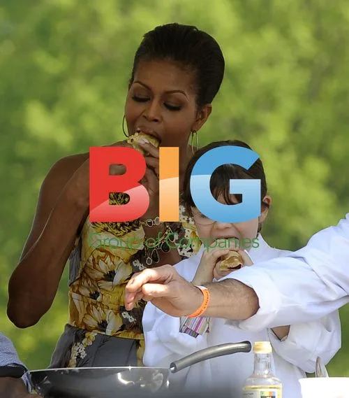 Obama Family Kicks Off White House Easter Egg Roll