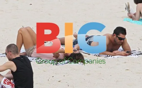 Jodi Gordon and Braith Anasta at Bronte Beach