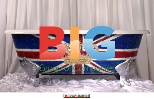 £15,000 Union Jack Bath for Royal Wedding