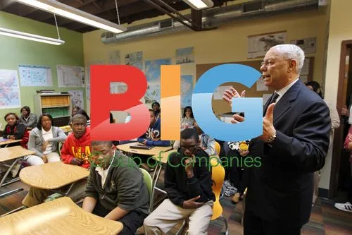 Colin Powell Visits St. Louis School