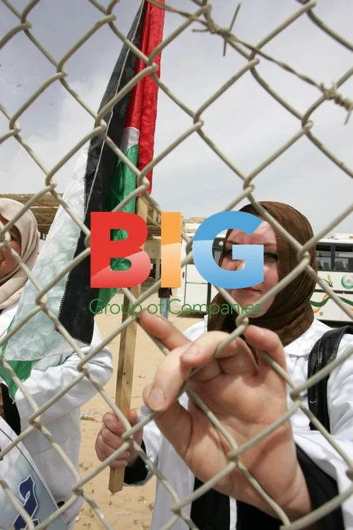 Palestinians Protest Rafah Border Crossing