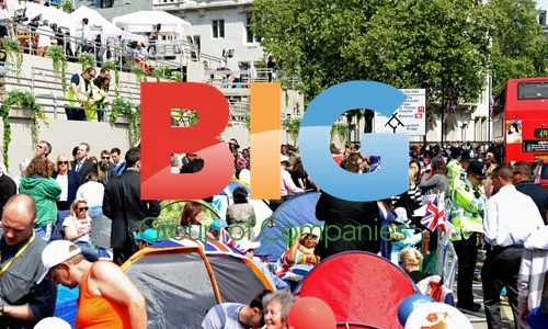 Fans Wait for Royal Wedding