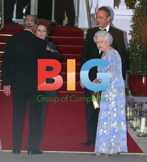 Royal family at gala dinner before royal wedding