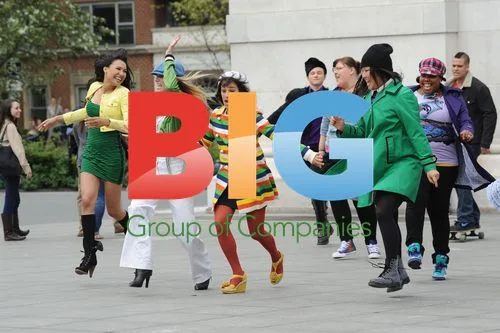 Glee cast filming season finale in New York