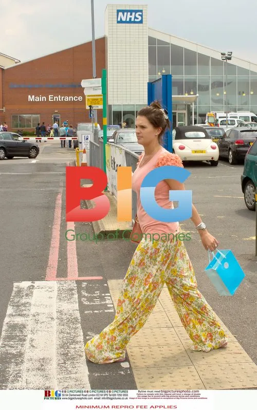 Danielle Lloyd Arrives at Hospital After Early Birth