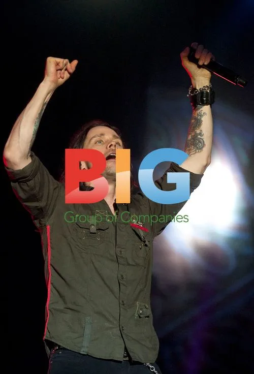 Myles Kennedy Performs with Slash in Rome