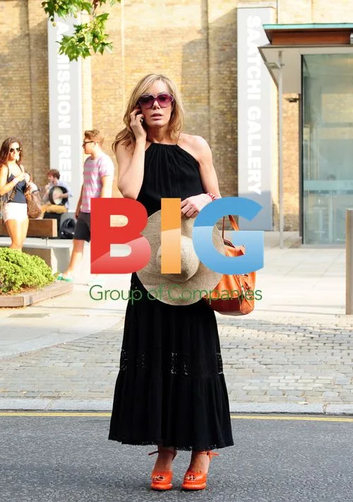 Tara Palmer Tompkinson Leaving Hairdresser