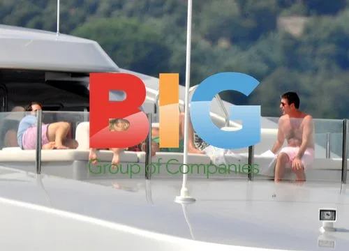 Simon Cowell on Yacht with Paul McKenna