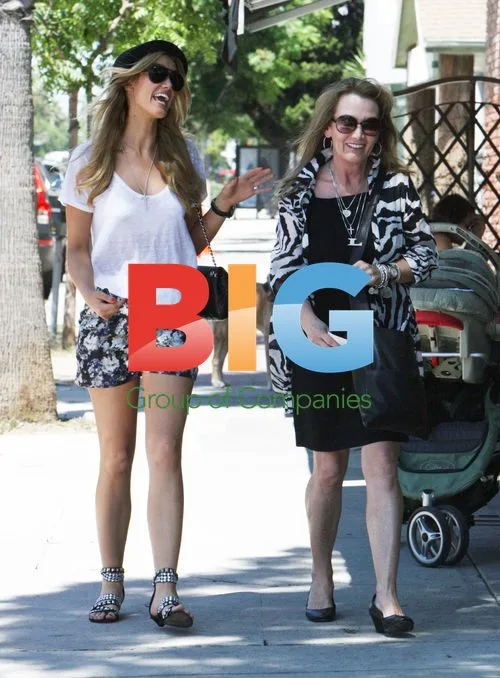 Delta Goodrem out with mom in Studio City