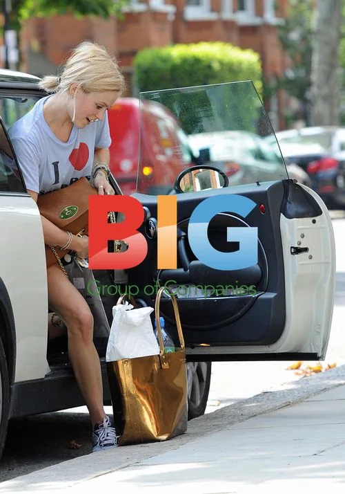 Fearne Cotton Arrives Home from Gym