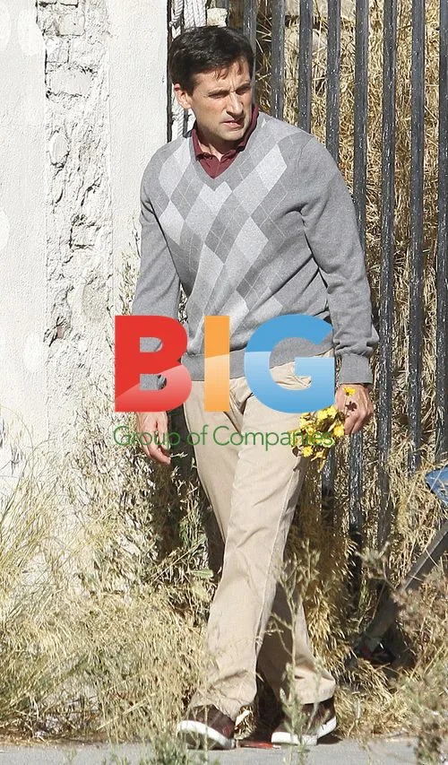 Steve Carell filming 'Seeking a Friend'