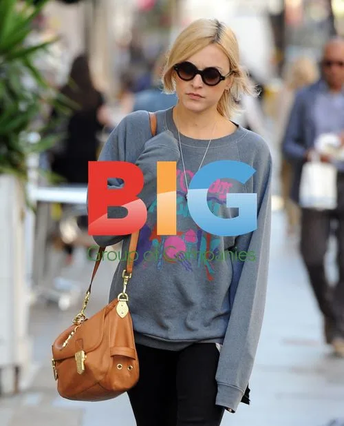 Fearne Cotton Walking to Work