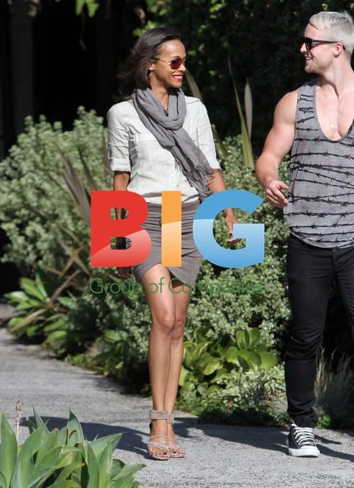 Zoe Saldana Leaves Hair Salon