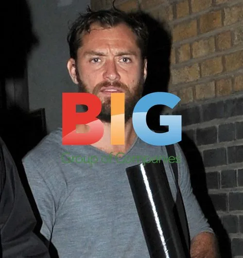 Jude Law Leaves Donmar Theatre