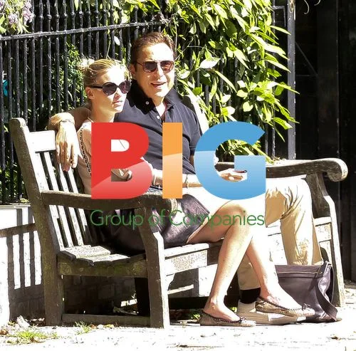 David Walliams and Lara Stone House Hunting