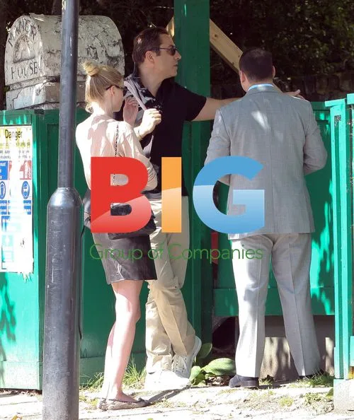 David Walliams and Lara Stone House Shopping