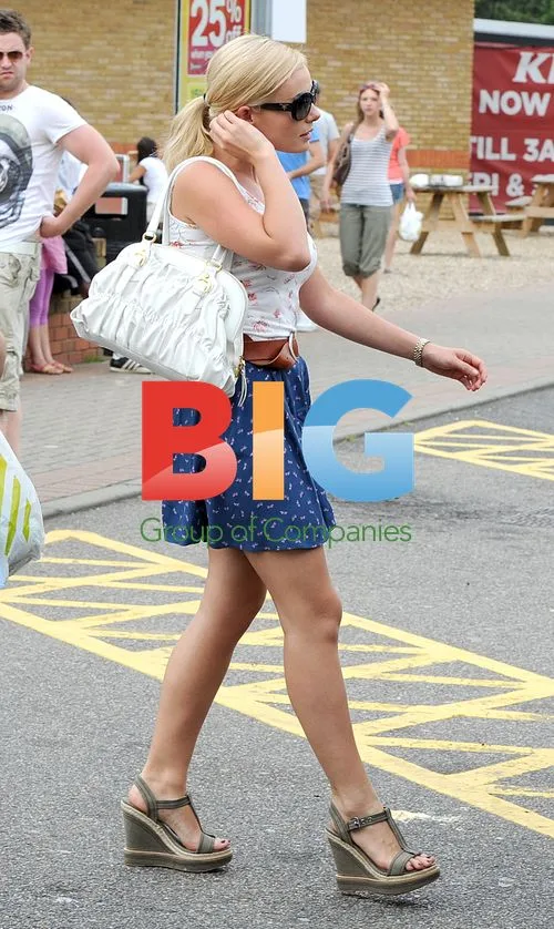 Katherine Jenkins and Gethin Jones Shopping