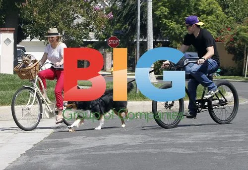 Hilary Duff and Mike Comrie Bike Ride